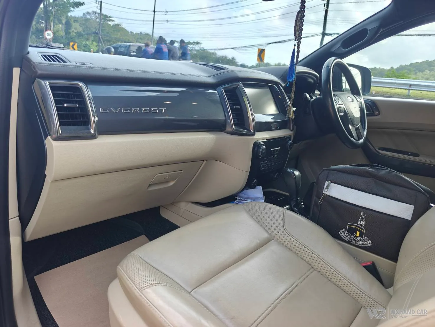 Ford Everest 3.2 Titanium+ 4WD รูปที่ 13